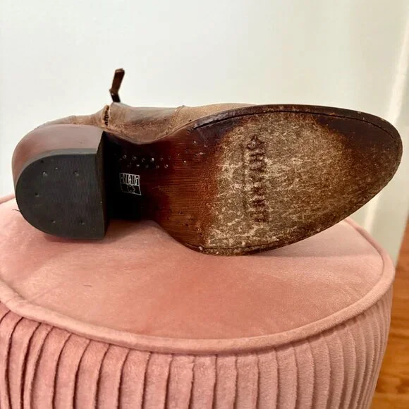 Size 7 Shyanne Women's Millie Floral Embroidered Booties - Picture 8 of 8